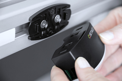 Pick by Light Sensor mit Adapterplatte Pick by Light Sensor montiert an Adapterplatte